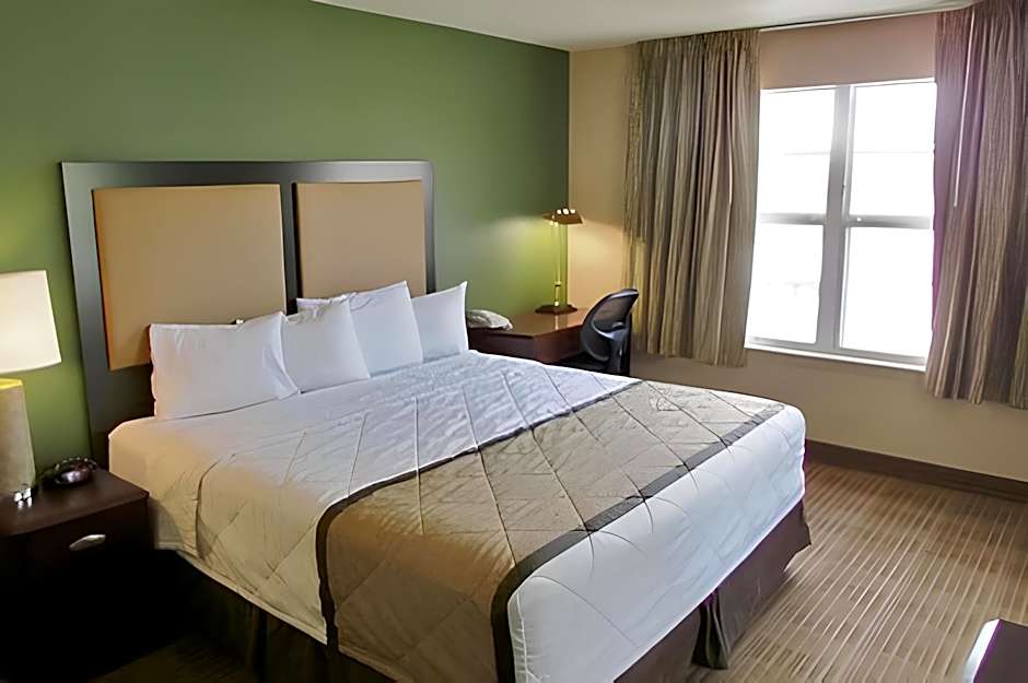 Lonestar Suites By IHG