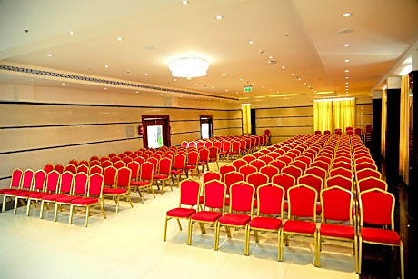 Hotel Masineni Grand