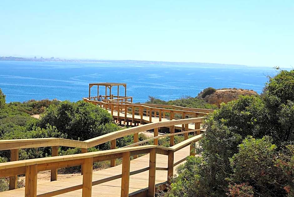 Atalaia Sol Aparthotel - tennis & heated pool in winter