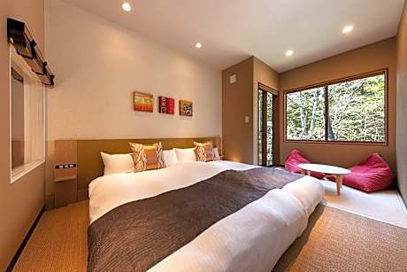 Main Building Standard Twin Room with Tatami Area