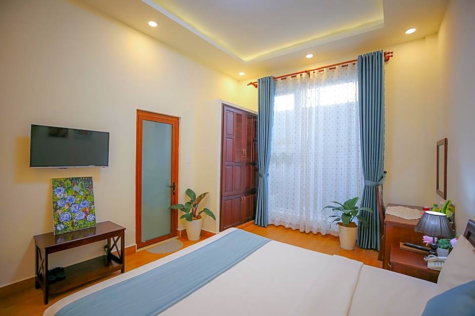 Rose Valley Hotel