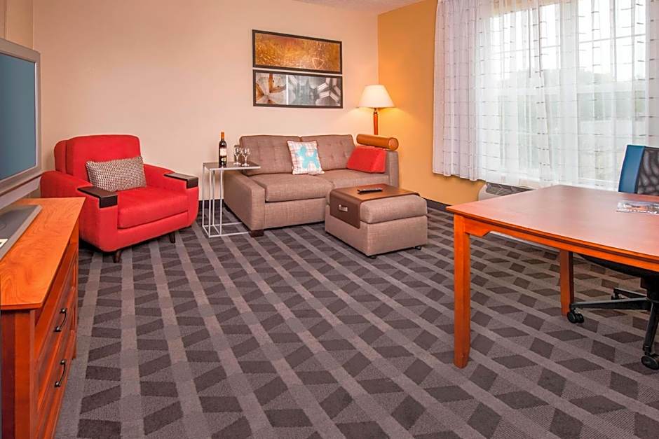 TownePlace Suites by Marriott Clinton at Joint Base Andrews