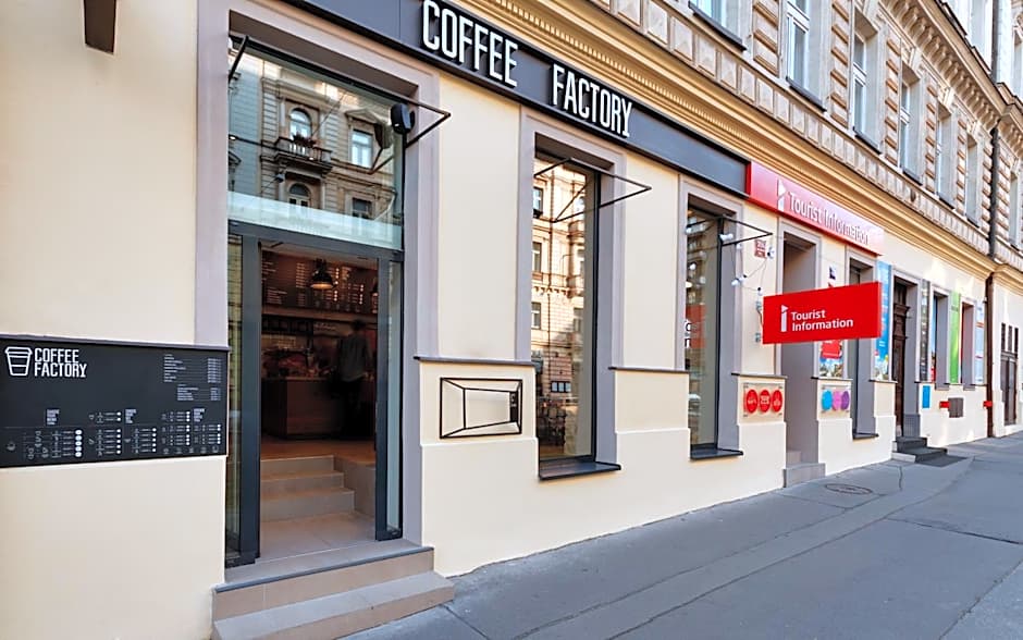 Royal Court Legerova