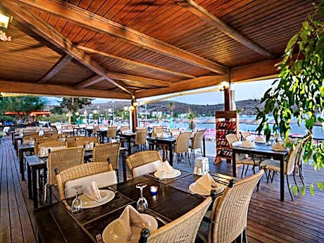 Cesars Bodrum Suites & Boutique