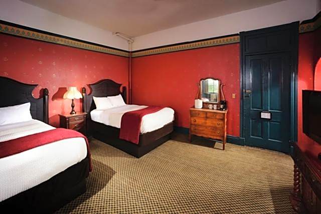 1886 Crescent Hotel and Spa