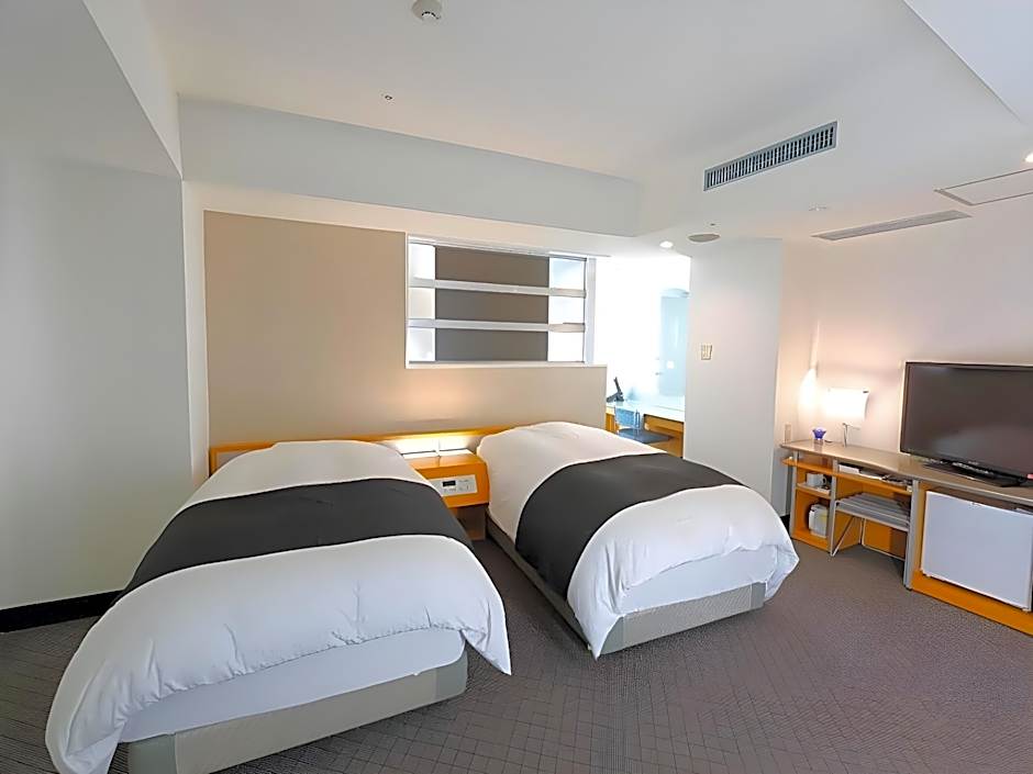 Apa Hotel Toyama-Ekimae