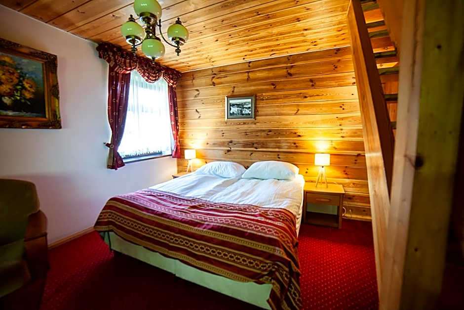 Hotel Dworek Wapionka