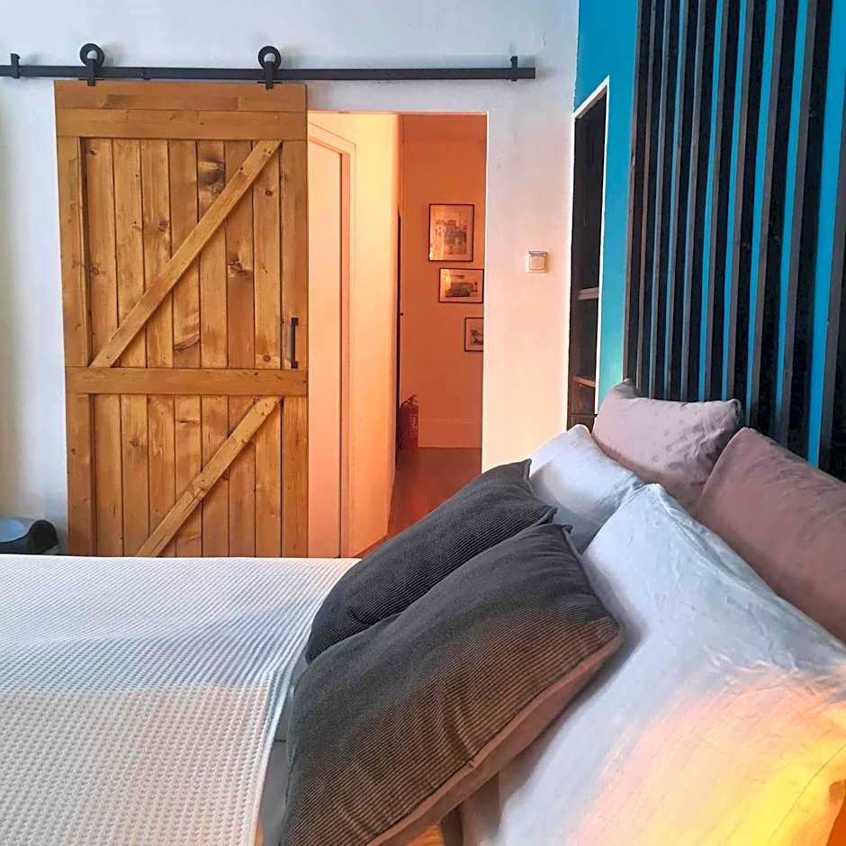 Feel at Home - Holiday Studio