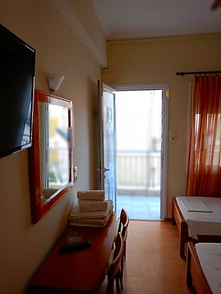Efstratios Hotel