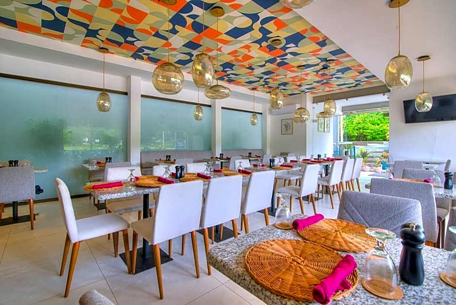 Hotel Paradise Bay