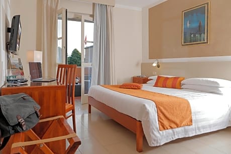 Superior Double Room with Balcony