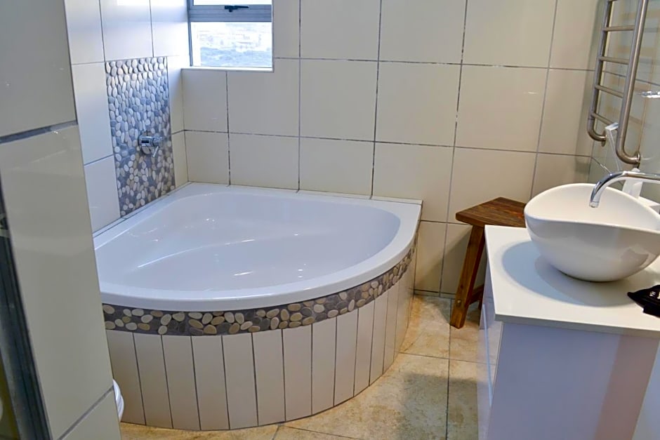 Diaz Ocean View Hotel