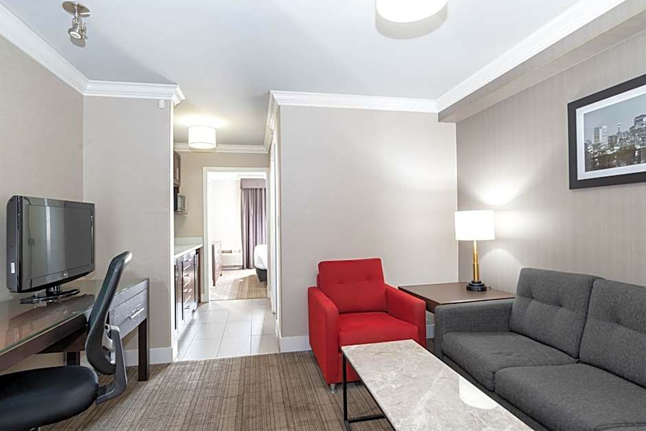 Sandman Hotel & Suites Calgary South