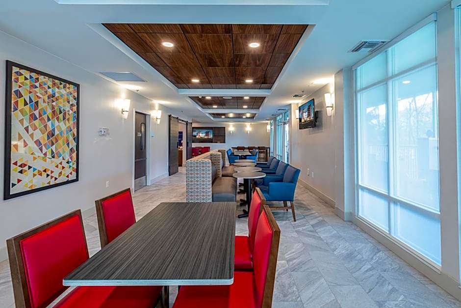 Holiday Inn Express & Suites Asheville Downtown By IHG