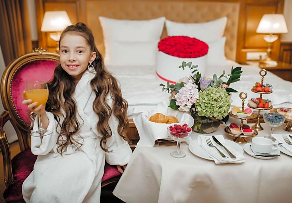 Nadiya Hotel