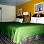 Travelodge by Wyndham Chambersburg