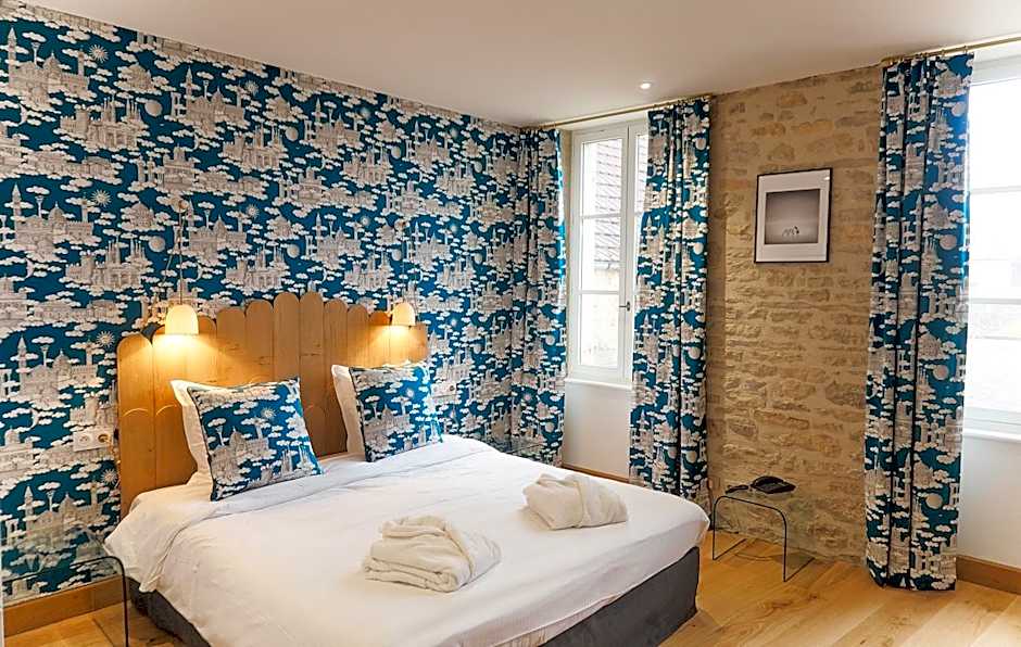 Castel de Très Girard - Hotel & Restaurant - Teritoria