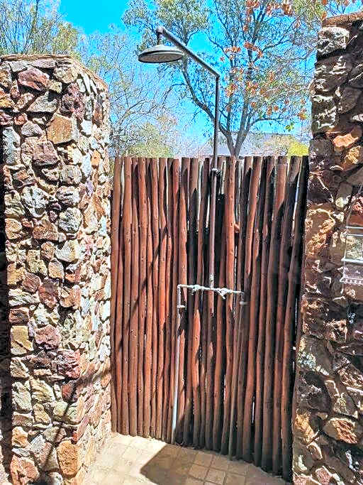 Zebula Golf and Wildlife Estate - Nagapie 12 Pax- Moi Signature Luxury villa