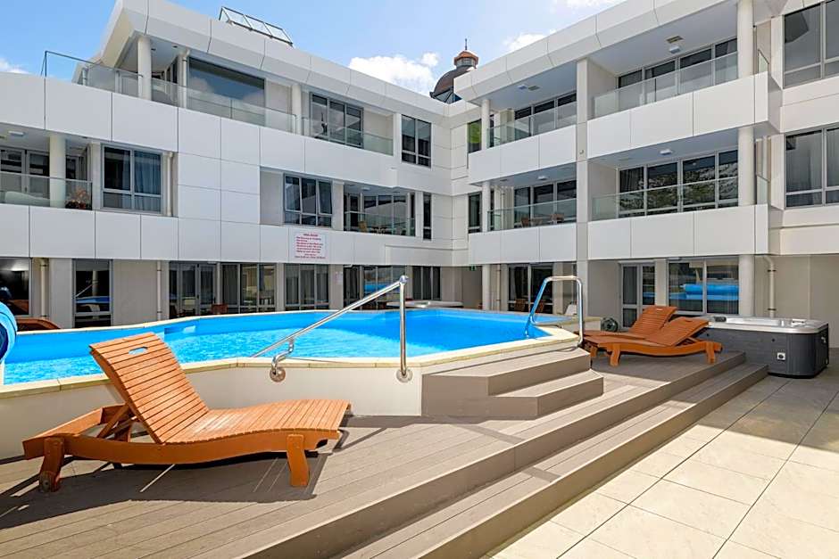 The Anchorage Apartments