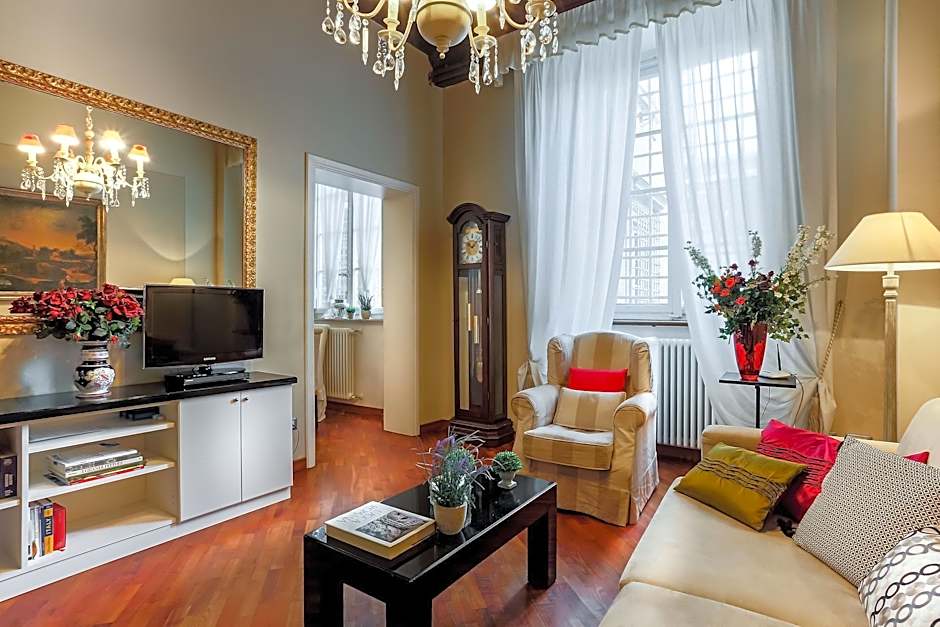 Casa Opera in Lucca With 2 Bedrooms and 2 Bathrooms