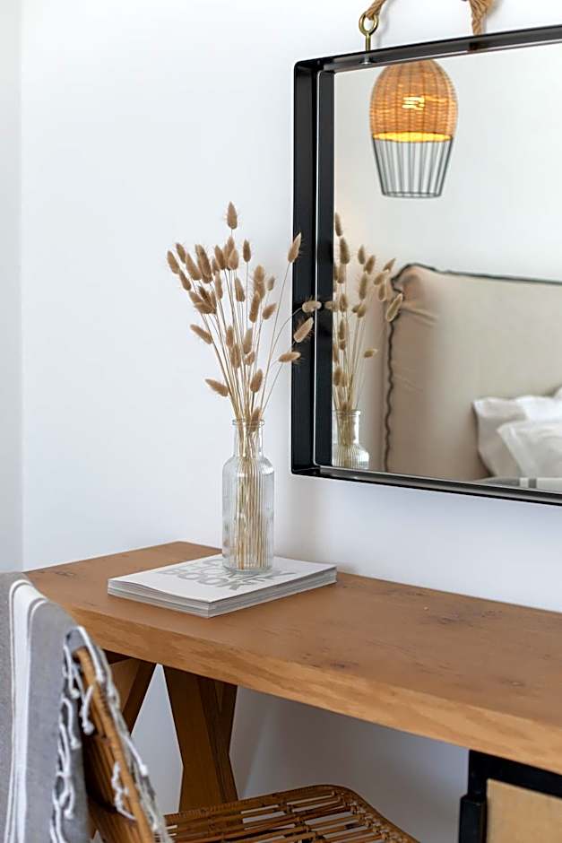 The George Hotel Mykonos