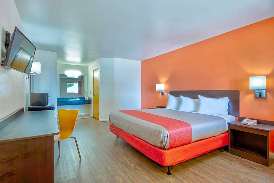 Motel 6-Santa Nella, CA - Los Banos