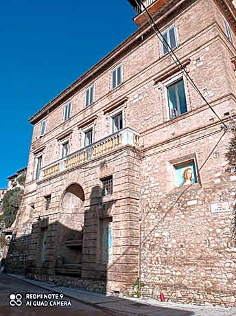 HOTEL TREVI Palazzo Natalini