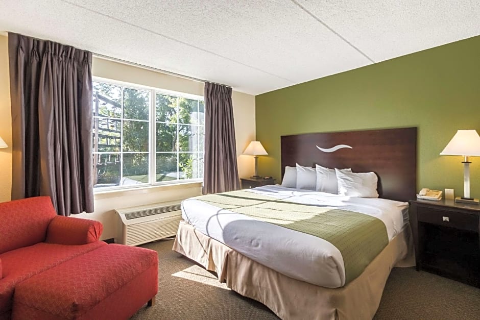 Quality Inn & Suites West Chester
