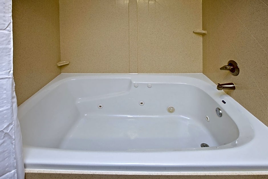 Holiday Inn Express Hotel & Suites Seymour By IHG