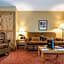 Grand Summit Hotel