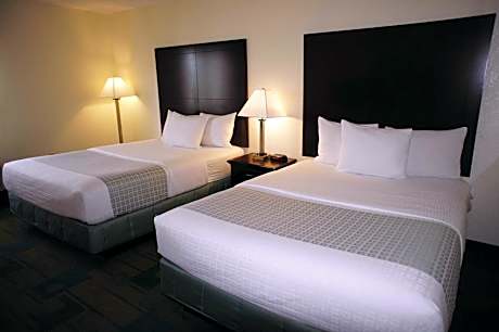Standard Queen Room with Two Queen Beds