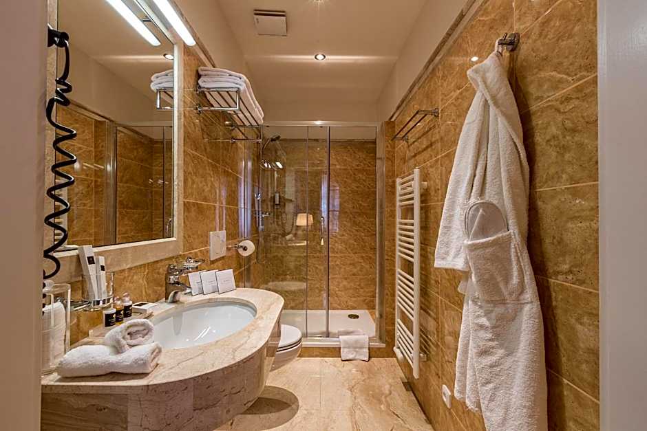 Little King Hotel U Malvaze