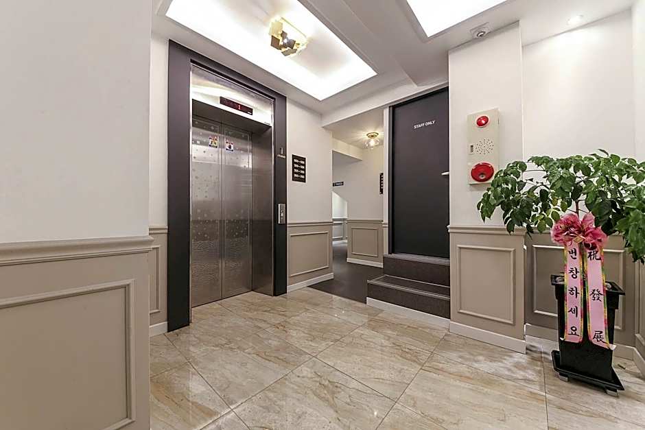 Busan Seomyeon Business Hotel J7