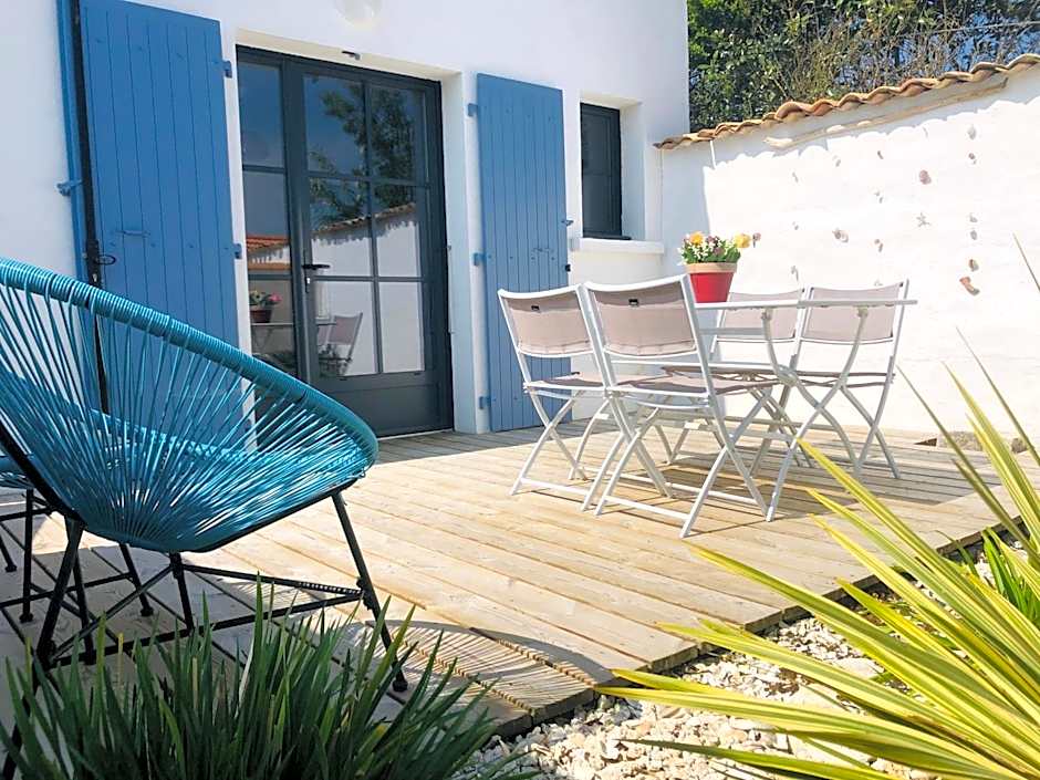 Clos des Aigrettes -6 Gîtes de charme et confort à 30m du Port de La Cotinière