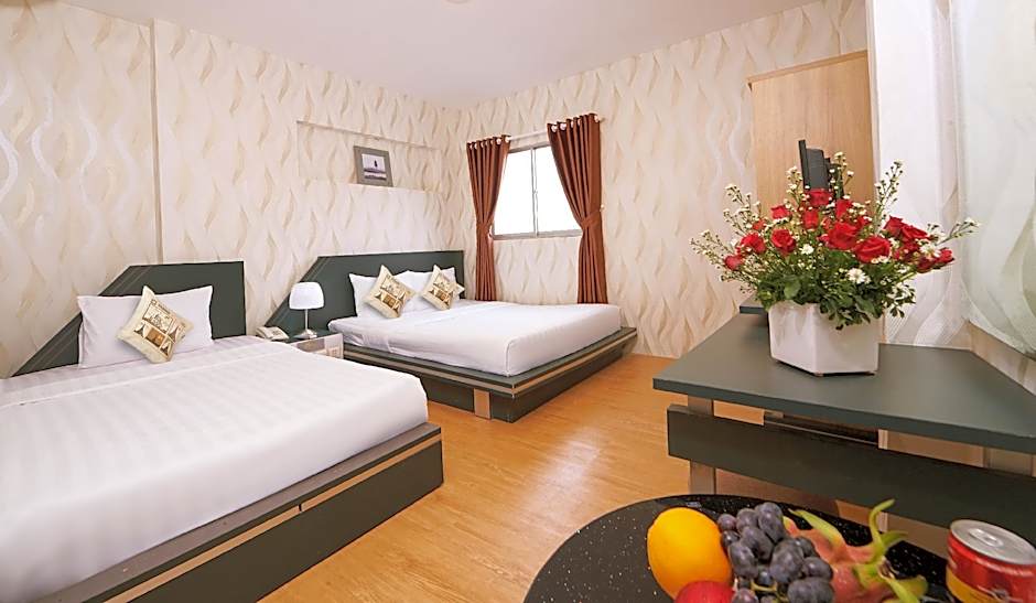 Photo 1 of 5 of Triple Room