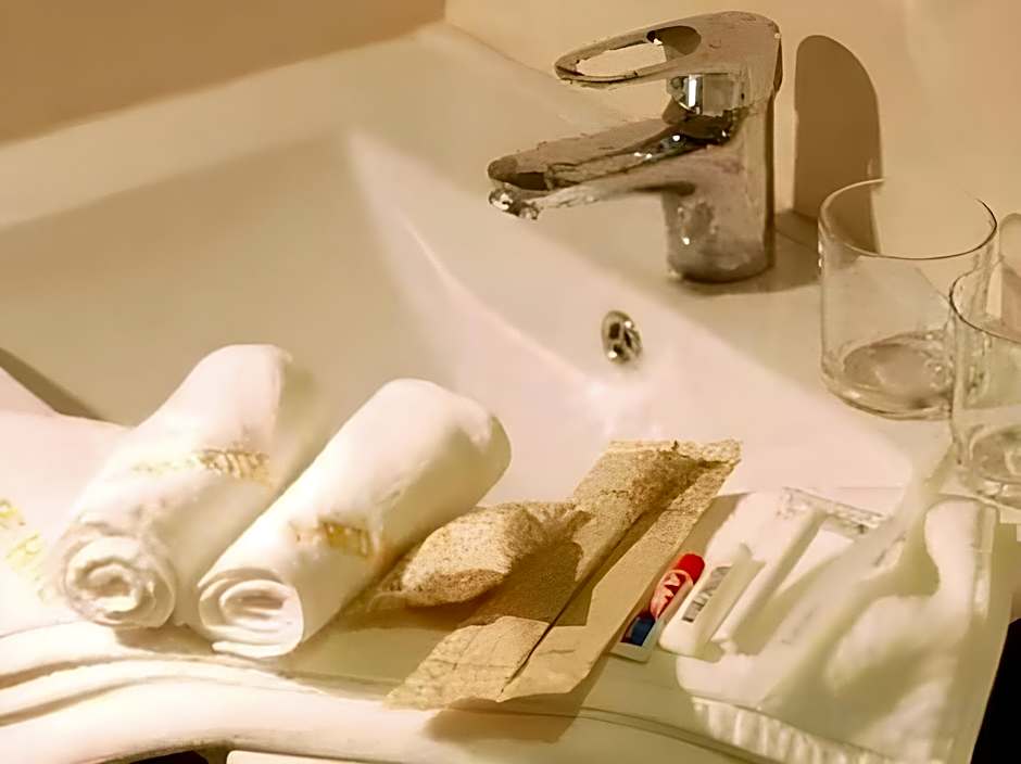 E-Red Hotel Alma Cosmo