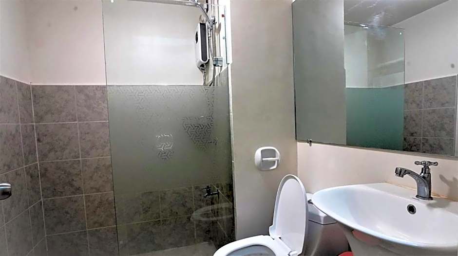 Relaxing Studio five in Bacolod across Ayala Mall