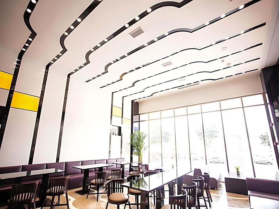 Lavande Hotel Leshan High-Speed Rail Station Wanda Plaza Branch