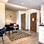 AC Hotel by Marriott Paris Porte Maillot