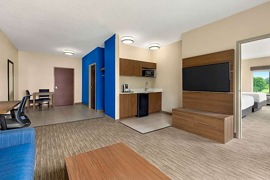 Holiday Inn Express Hotel and Suites Akron South-Airport Area By IHG