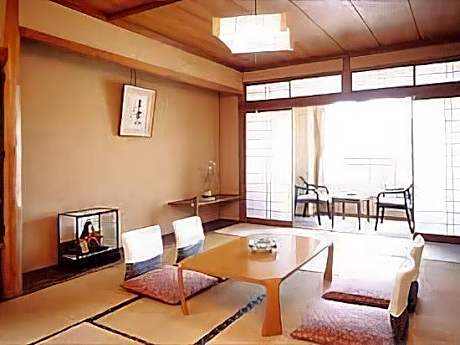 An Inn with Seasonal Cuisine - Uosho