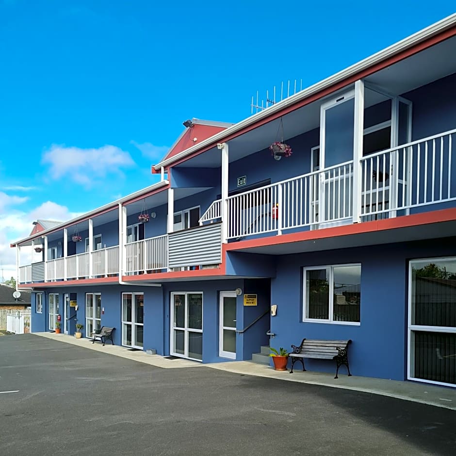 Avenue Heights Motel