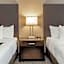 La Quinta Inn & Suites by Wyndham Oshkosh