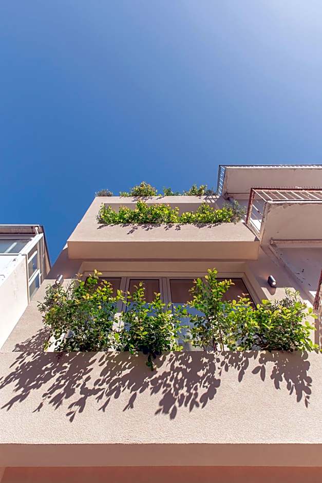 Living Stone Boutique Hotel