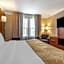 Comfort Suites Visalia