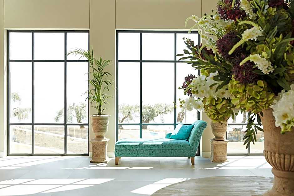 Nido, Mar-Bella Collection an SLH hotel