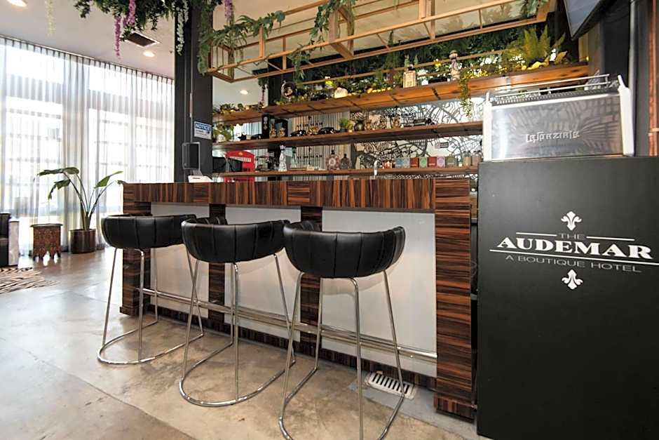 Audemar Boutique Hotel and Apartment Homes