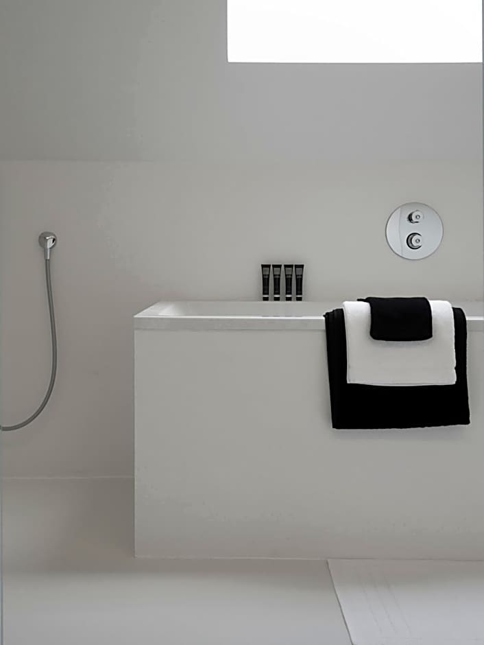 Maison Nationale City Flats & Suites