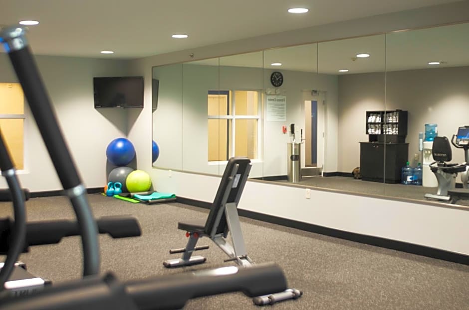 Holiday Inn Express Hickory-Hickory Mart By IHG