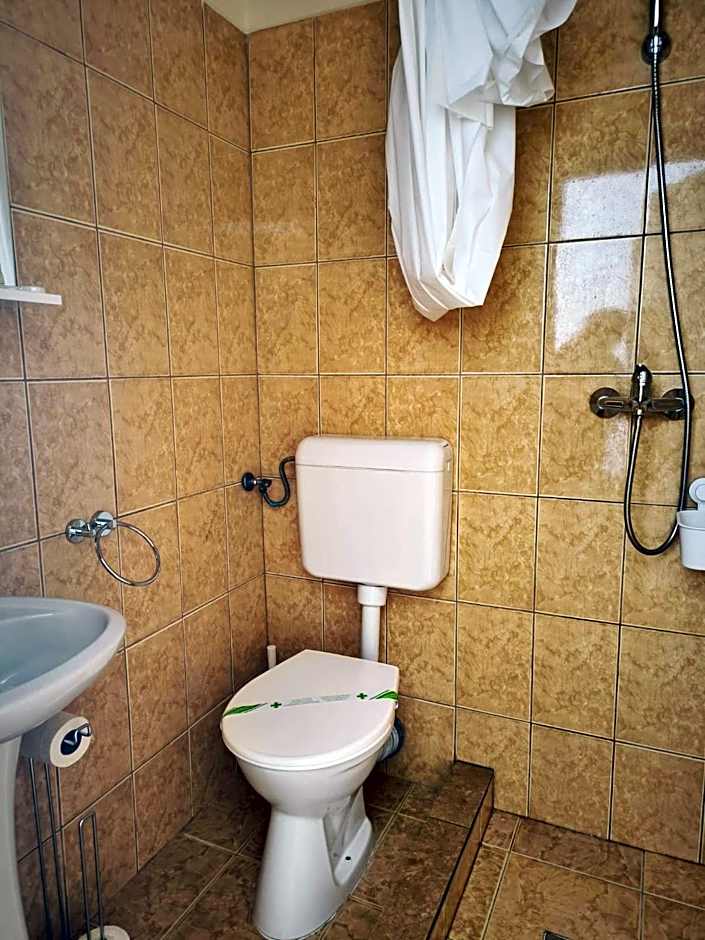 Adriana Touristik Hostel 3 Stele Arad